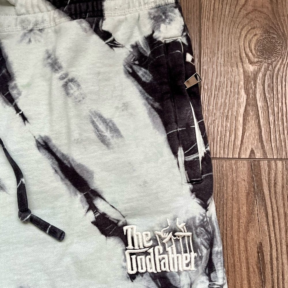 PALACE Black and White Tie Dye Sweatpants - Picture 4 of 10